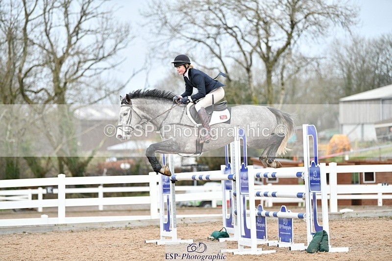 240124A-122543-00448 - Cls 3 Newcomers & 1.10m Open