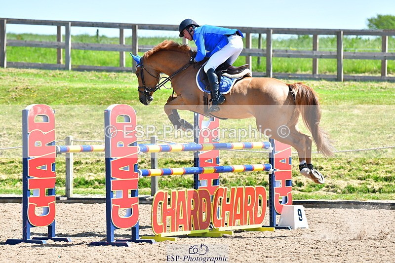 230527A-120104-04340 - Cls 15 Foxhunter