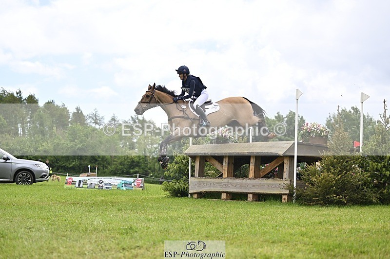 240526-133356-22476 - 418-REHY_DJ-Yasmin_Ingham