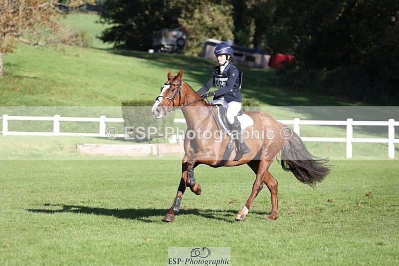 231022-104457-24713 - 667-BAILE.NA.CROISE-Emma.Pine-TrotUp+SJ