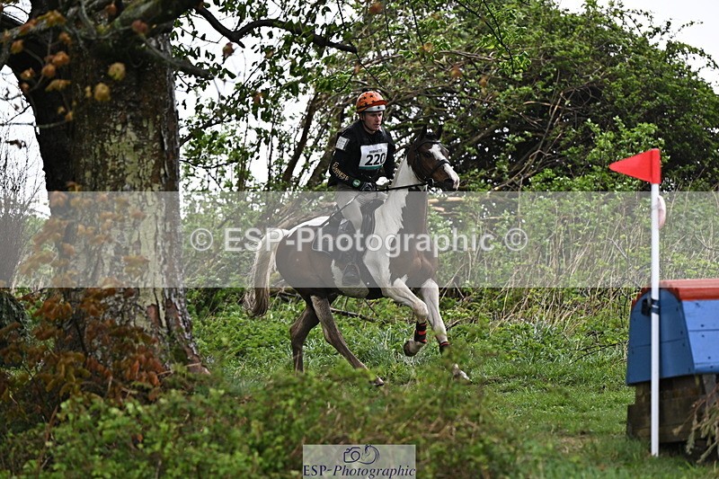 250418-144125-05637 - 220-Theo.Funnell-CARLOMAN.C