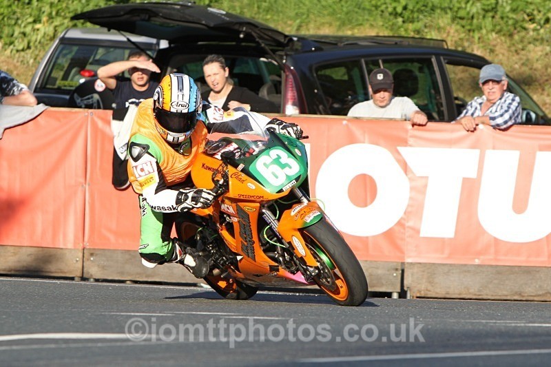  - Saturday Practice Newcomers/Supertwins
