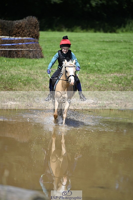 240728B-112456-01004 - Theo's Group XC