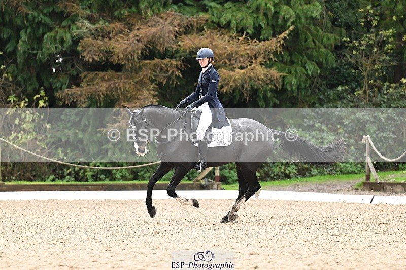 251023A-122331-02218 - B-144-Annabel.Carthy