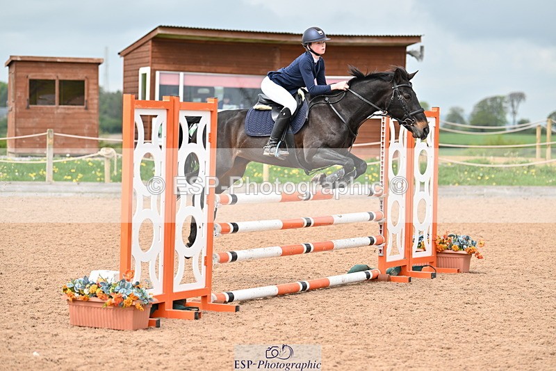 240506A-115055-08636 - Cls 4 Blue Chip Pony Newcomers & 1m Open