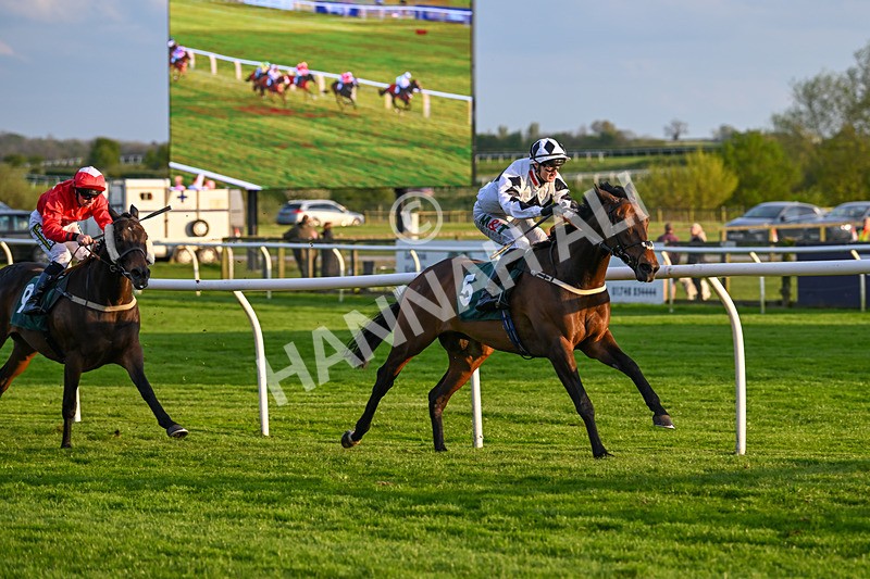 300424-Race 5-Bowman-2929 - Race 5