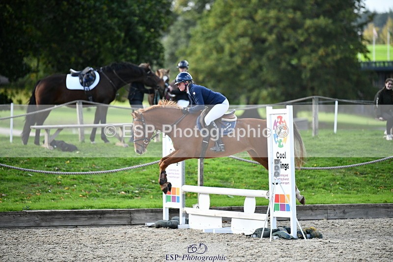 251004A-154637-01978 - Classes 8 & 9 70cm