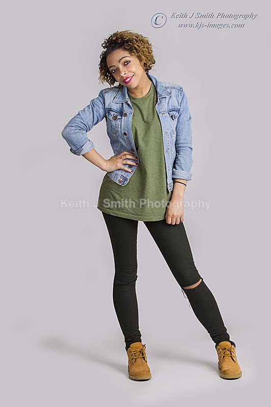 0KJS0886 - Portraiture