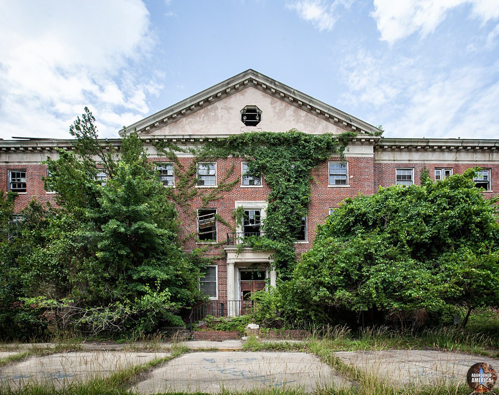 The Abandoned Forest Haven Institution in Laurel, Maryland | Abandoned America
