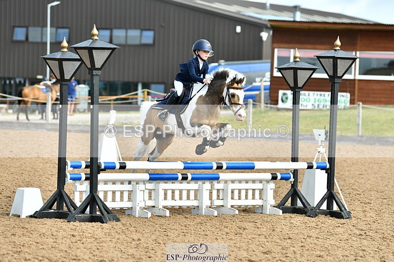 230624A-091825-00114 - Cls 36 Stepping Stones 128 & 138cm