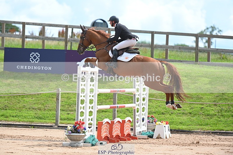 230721A-110548-05549 - Cls 6, 2 Star Medium 1.35m