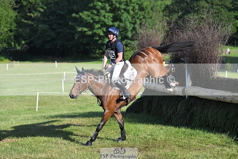 230527-181450-14093 - 175-MONBEG_EQUITY-Tom_McEwen-XC