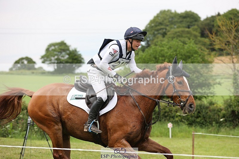 240525-151333-16485 - 215-RAMIRO_WANNABE-Finn_Healy