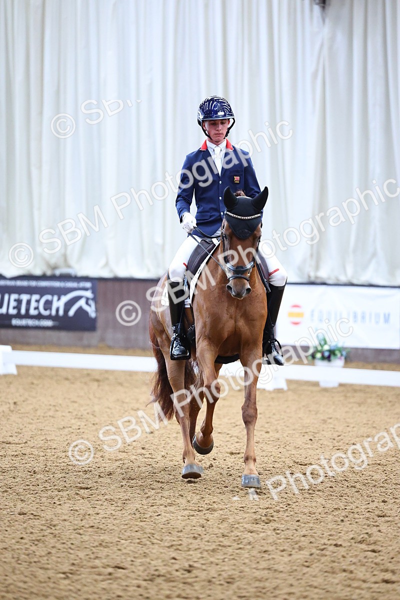 SBM_006054 - Class 5 - Novice 6 - 10.47-11.43