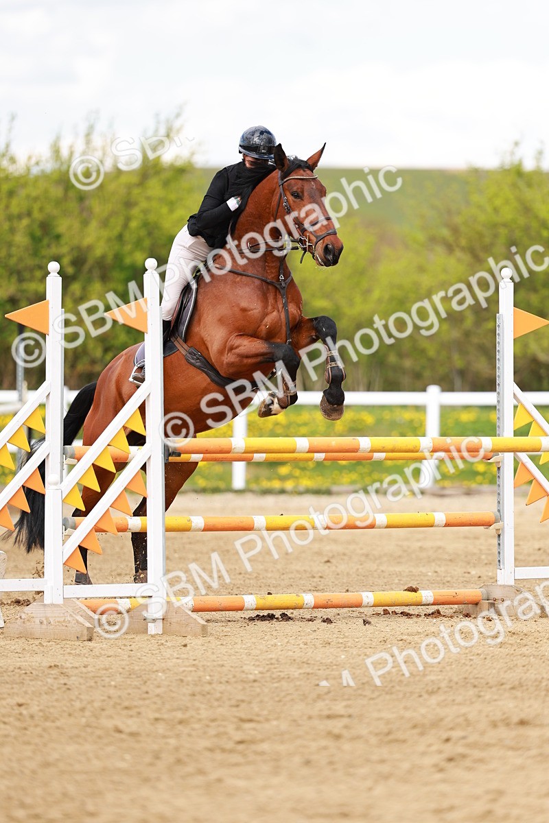SBM_002256 - Class 4 - Senior Newcomers - 1.10m