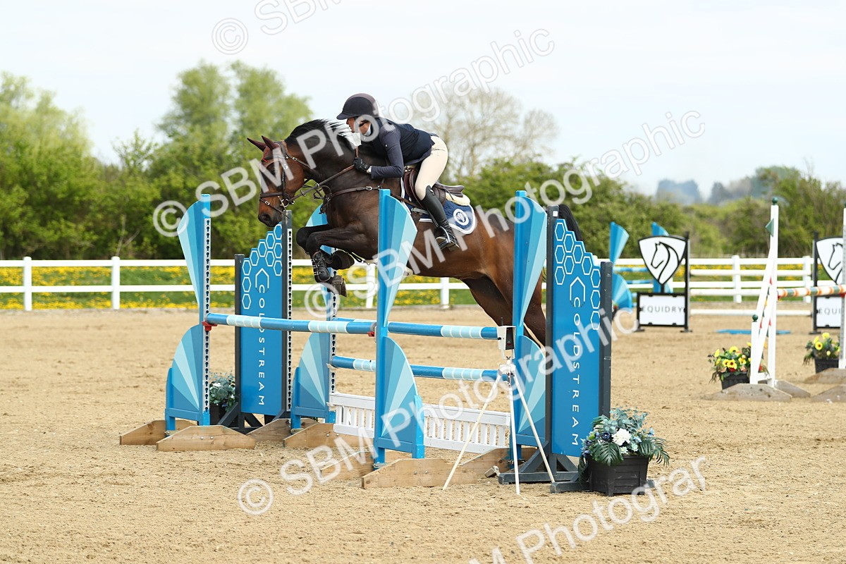 SBM_001216 - Class 4 - Senior Newcomers 1.10m