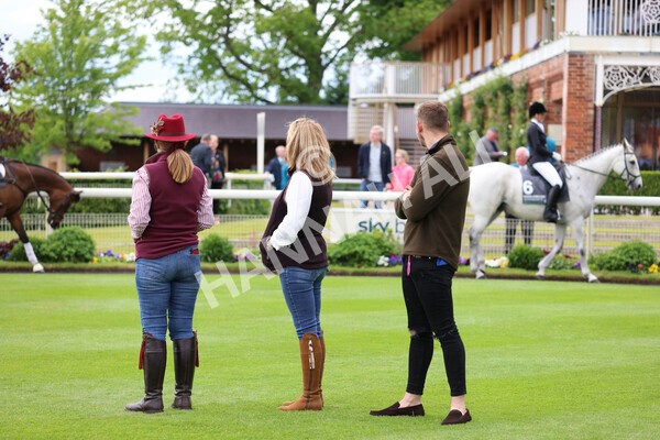 yr22052022r8e-102 - ROR - Parade Ring York