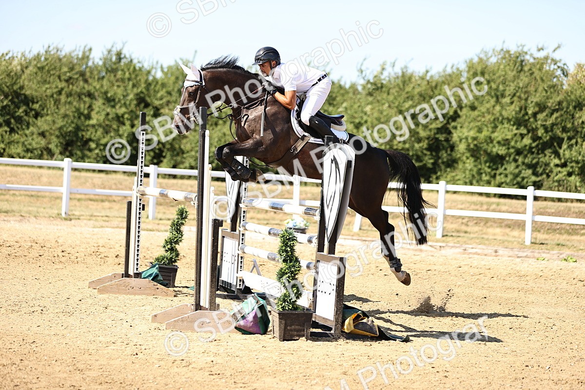 SBM_015556 - Class 16 - Senior foxhunter - 1.20m Open