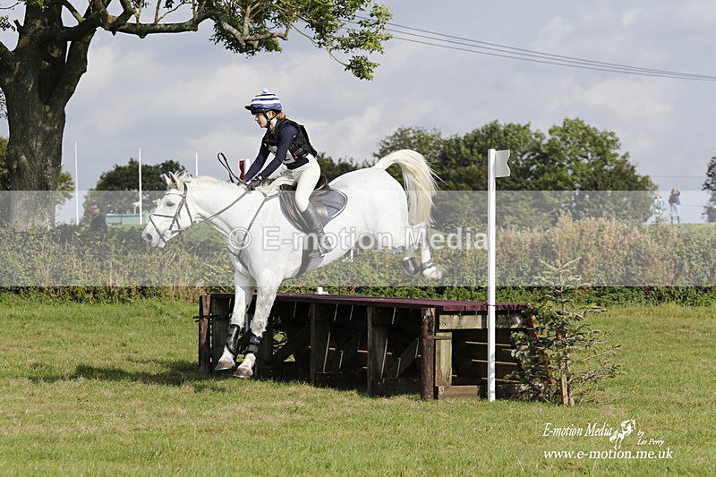  WWHT 171021 3102 - Intermediate (0.90m)  17/10/21