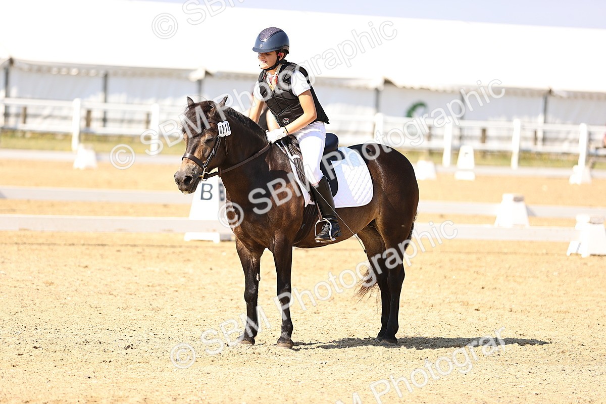 SBM_002747 - Intro 2 - Warm Up