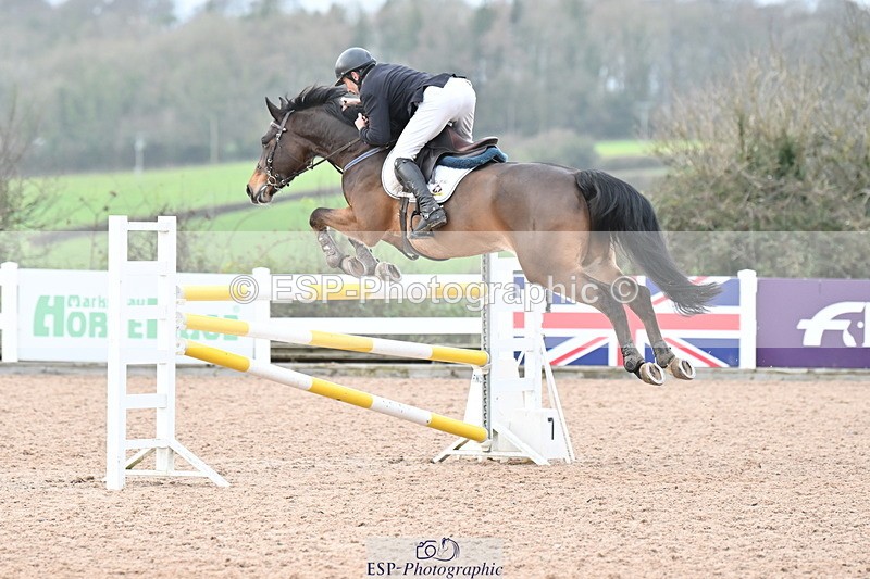 231208A-135246-01025 - Cls 6 Foxhunter & 1.20m Open