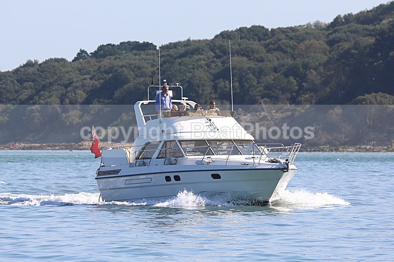 150906 DEO JUVANTE WT7A0375 - Flybridge Cruisers
