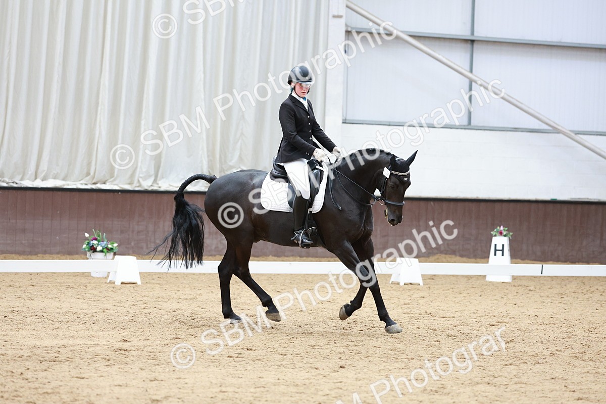 SBM_009930 - Class 6b - Novice 6 - 12.40-13.43