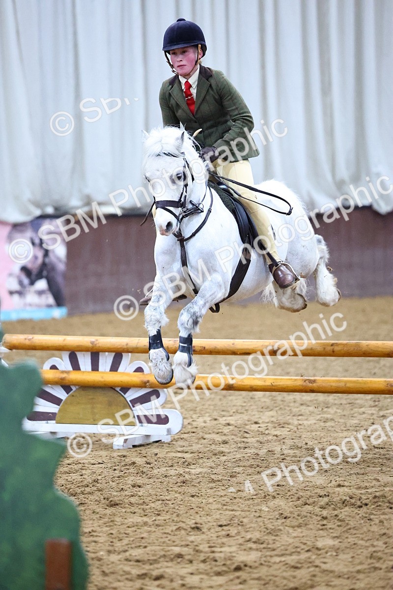 SBM_003108 - Class 35 - 60cm Training Stakes