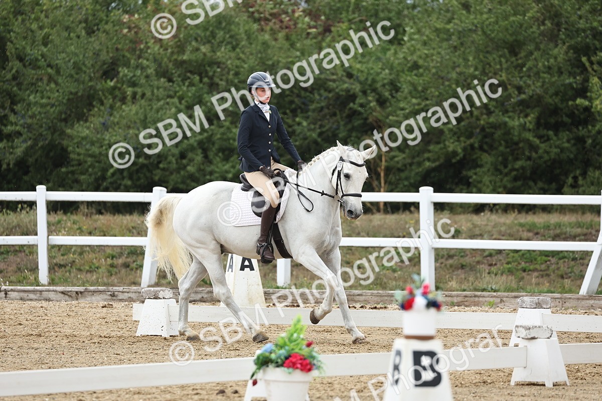 SBM_004298 - Class 8 - Novice 3 Champs