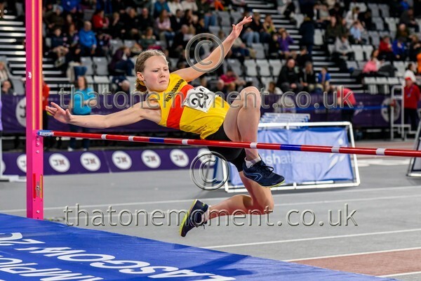 AgeInd25SUN-914142 - Field Female