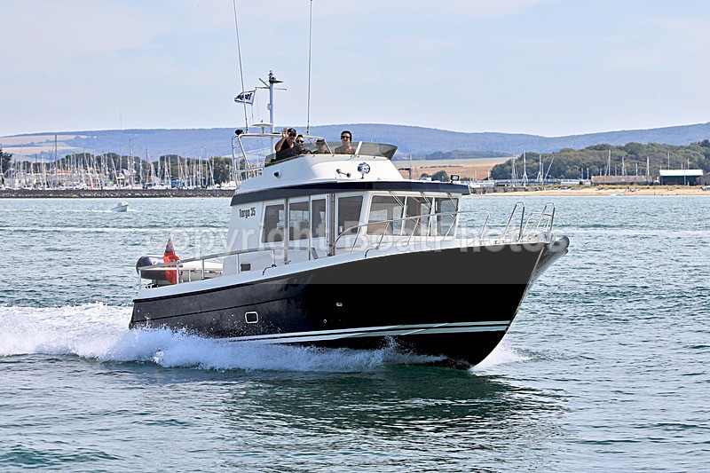 190824 ISLA MAE - TARGA 35 1Y3A0435 - Flybridge Cruisers