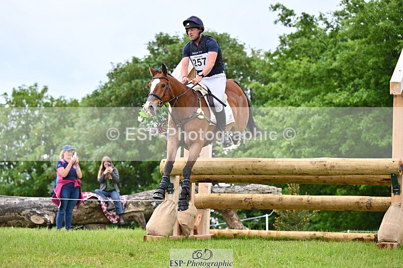 250524A-160828-14966 - C-257-Mark.Davidson-NO.LIMITS.DAMERLOO