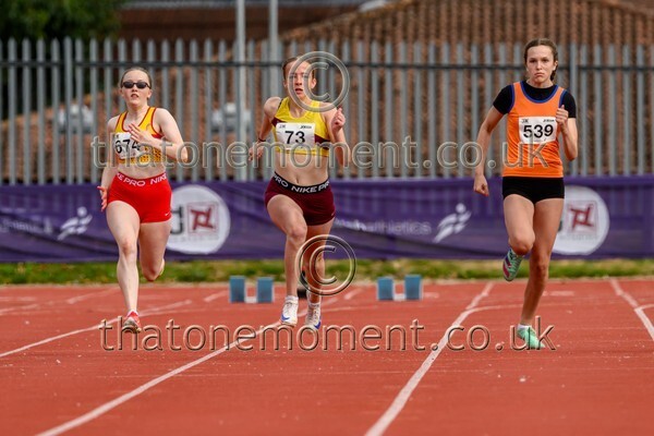 Age25SAT-925292 - Track Female Set One