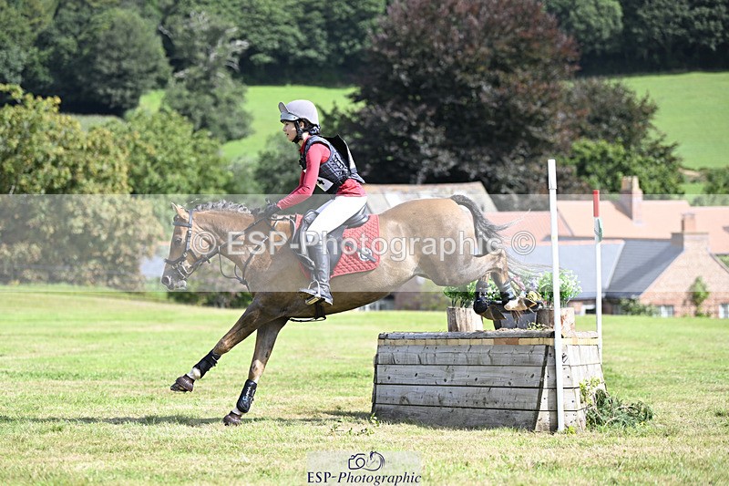 240825X-111034-32455 - 70cm XC 11.00 to 12.00