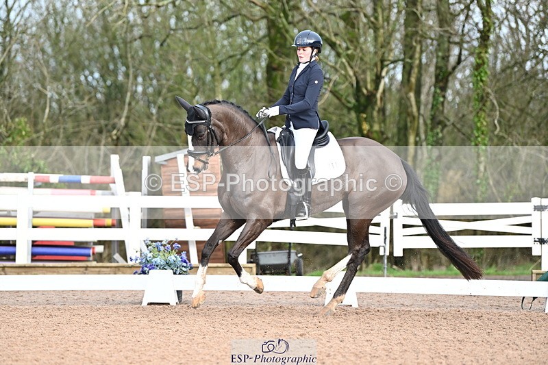 240218A-103511-05597 - 161-Katie.Warner-Active.Nuvalari