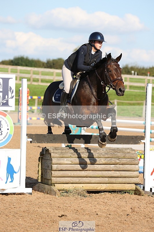 230915A-162205-03137 - Cls 6 Snr 1.05m Derby