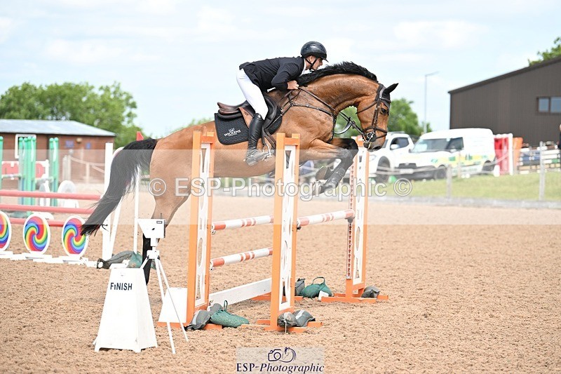 250611-110335-00310 - Cls 2 Snr Discovery & 1m Open