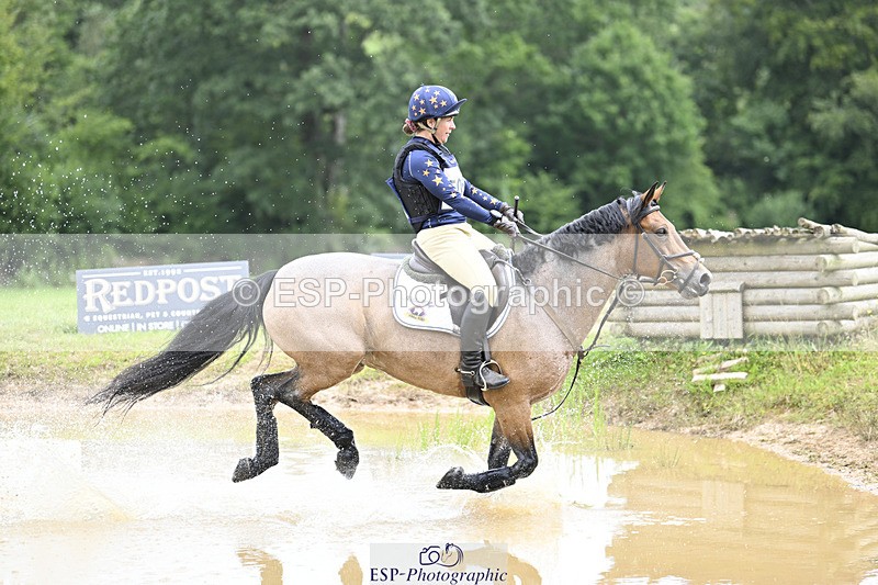 240804-125842-13883 - 506-Janine_Paterson-LAHINCH_TEDDY