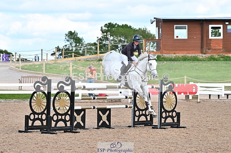 240619A-165152-01295 - Cls 6 National 1.30m and 1.40m