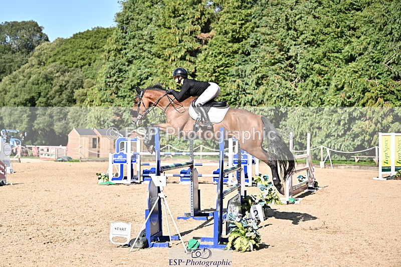 260906A-160753-04573 - Cls 24 Snr Foxhunter