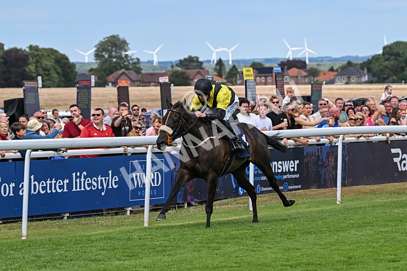 050725-Race 3-Lady Roxby-7945 - Race 3