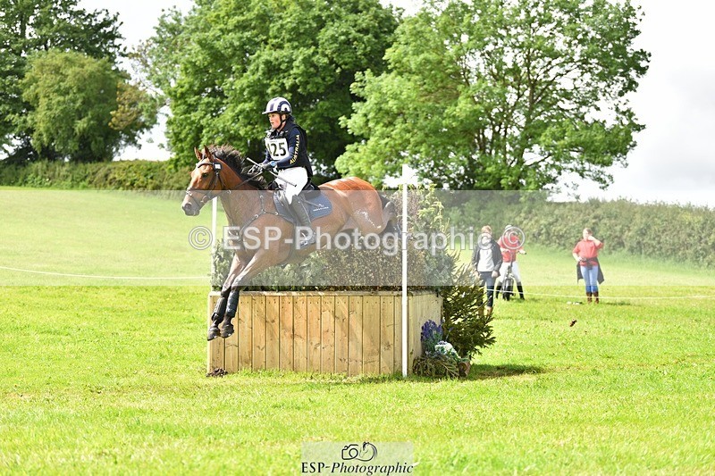 240526-114030-20973 - 425-HUMBLE_GLORY-Sophia_Hill