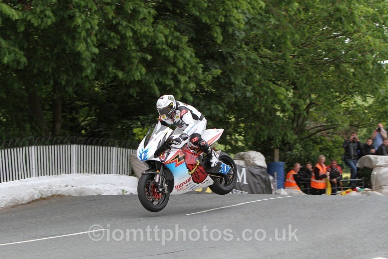 John McGuinness Shinden San / Team Mugen - SES TT Zero