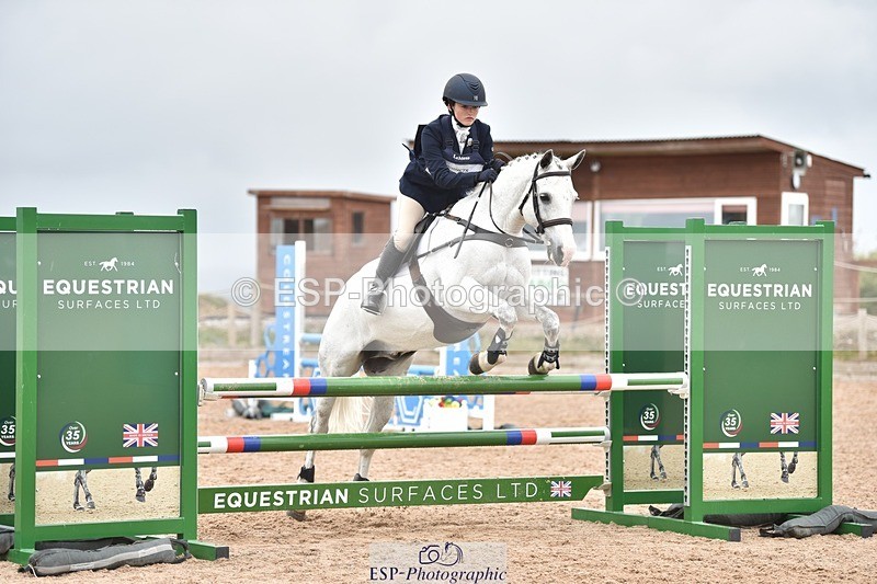 250830-114618-00749 - B-063-Molly.Pullin