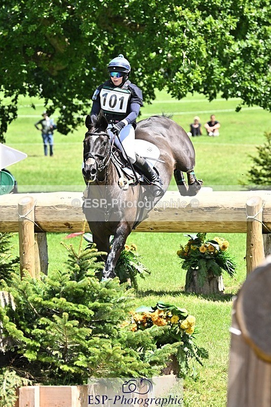 240525-124533-14209 - 101-MORELANDS_CASANOVA-Daisy_Bathe