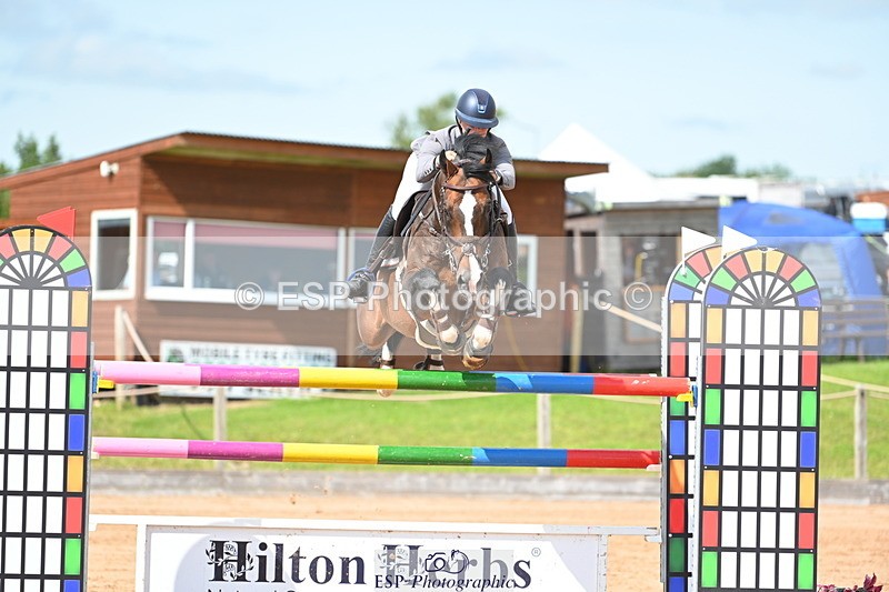 230721A-160240-07580 - Cls 10, 2 Star Big 1.45m Start to break