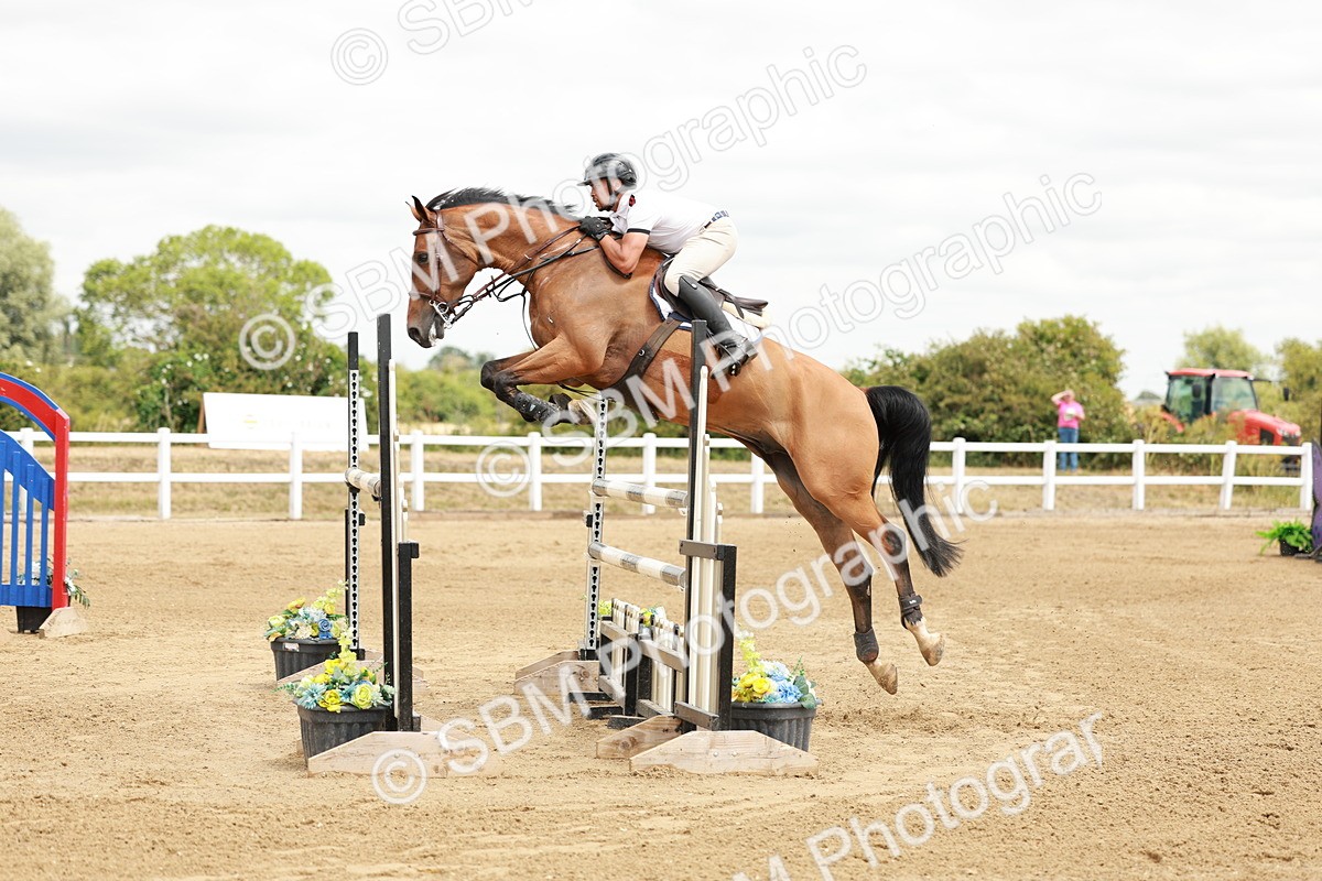 SBM_018400 - Class 21 - Senior Newcomers Championship 2d Rd