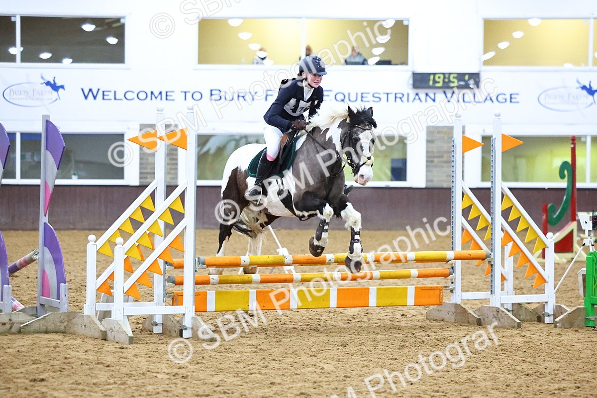 SBM_001670 - Class 4 - Festive Fences - 70cm