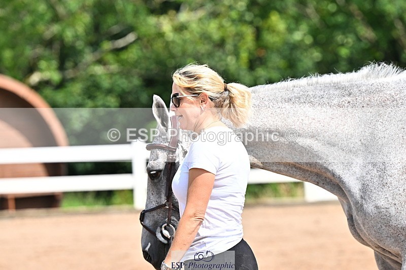 240718A-105240-01002 - Trot Up 11am to 12pm