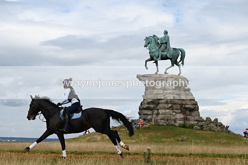 DSC_7724 - Time at Statue 13:16 to 13:52